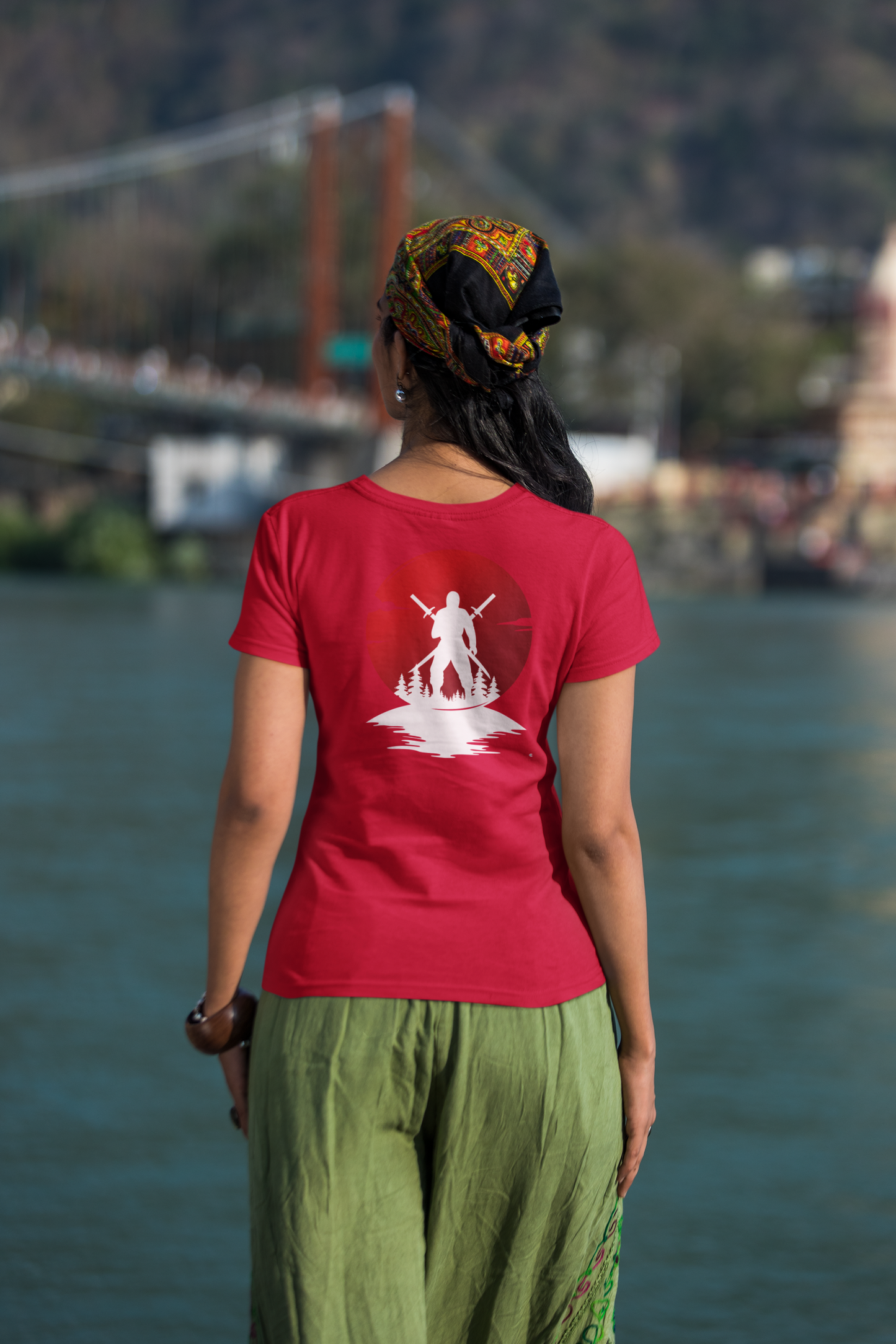 Bushido Sunset T-Shirt | Samurai Warrior in the Evening Glow | Unisex Cozy Cotton 100% | 8 Colors